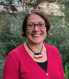 Professor Suzanne Crengle