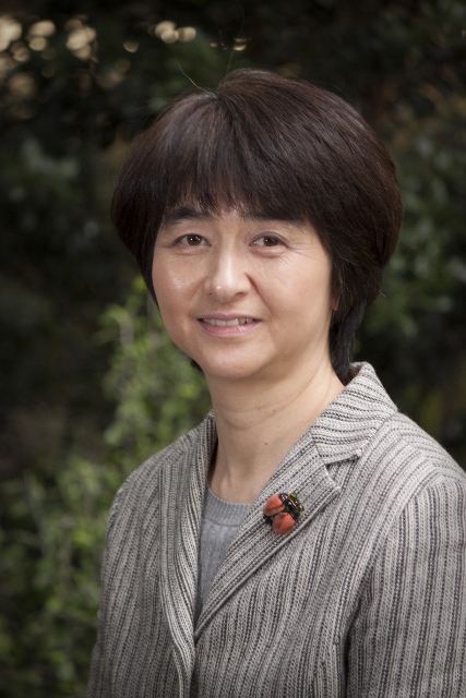 Associate Professor Yiwen Zheng